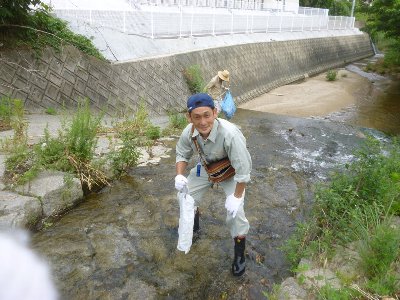 川を美しくする会　町民一斉清掃活動